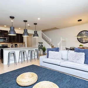 Holiday home In W Private Pool And Bbq, Davenport