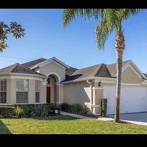 Holiday home Disney's Great Escape's Villa! 15 Minutes From, Davenport