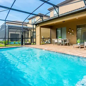 Holiday home Fabulous With Pool At Solterra St5501, Davenport